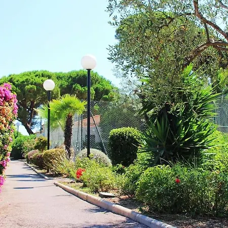 Blue Bay Home, Tennis, Piscine, Boulodrome Antibes