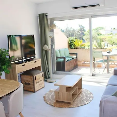 Blue Bay Home, Tennis, Piscine, Boulodrome Antibes